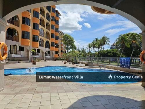 Lumut Waterfront Villa