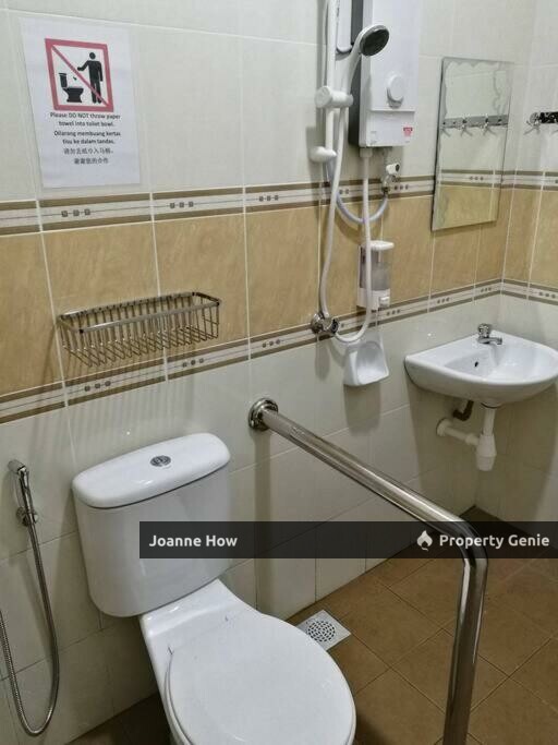 Renovated Below Value 3 Storey Superlink Taman Kota Syahbandar For Sale