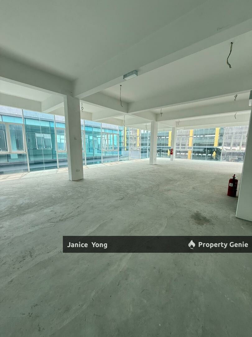 Permas City Corner Shoplot