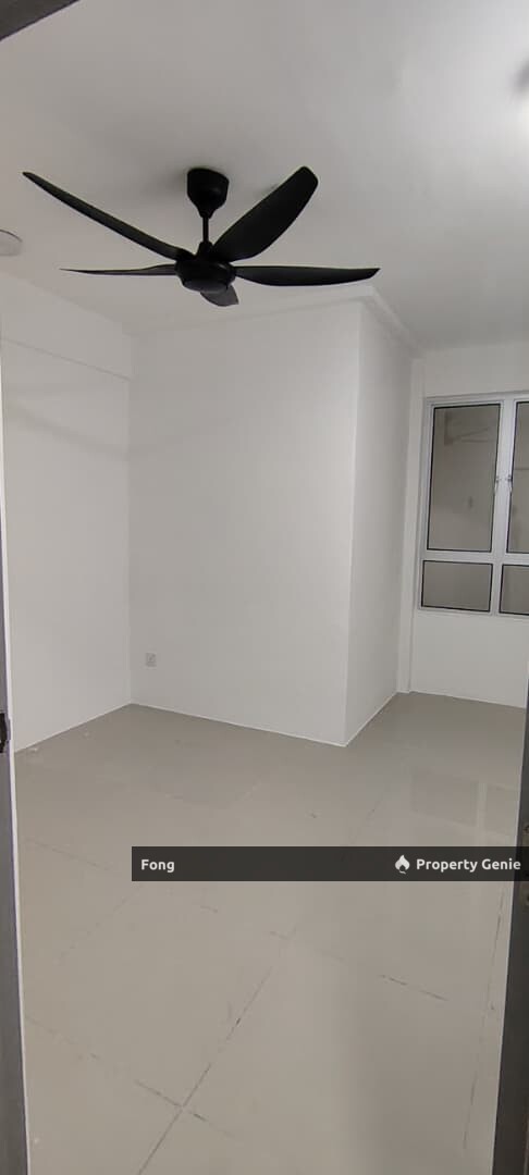 Casa Jasmine 4 rooms Brand New Setia Alam 2 parking Swimming pool