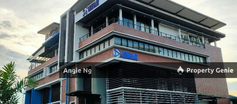 Bandar Puteri Puchong 3.5 sty Semi-D Factory for SALE