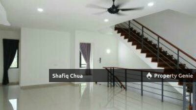 Well Kept 3 Storey Se3 Sunway Eastwood, Seri Kembangan For Sale