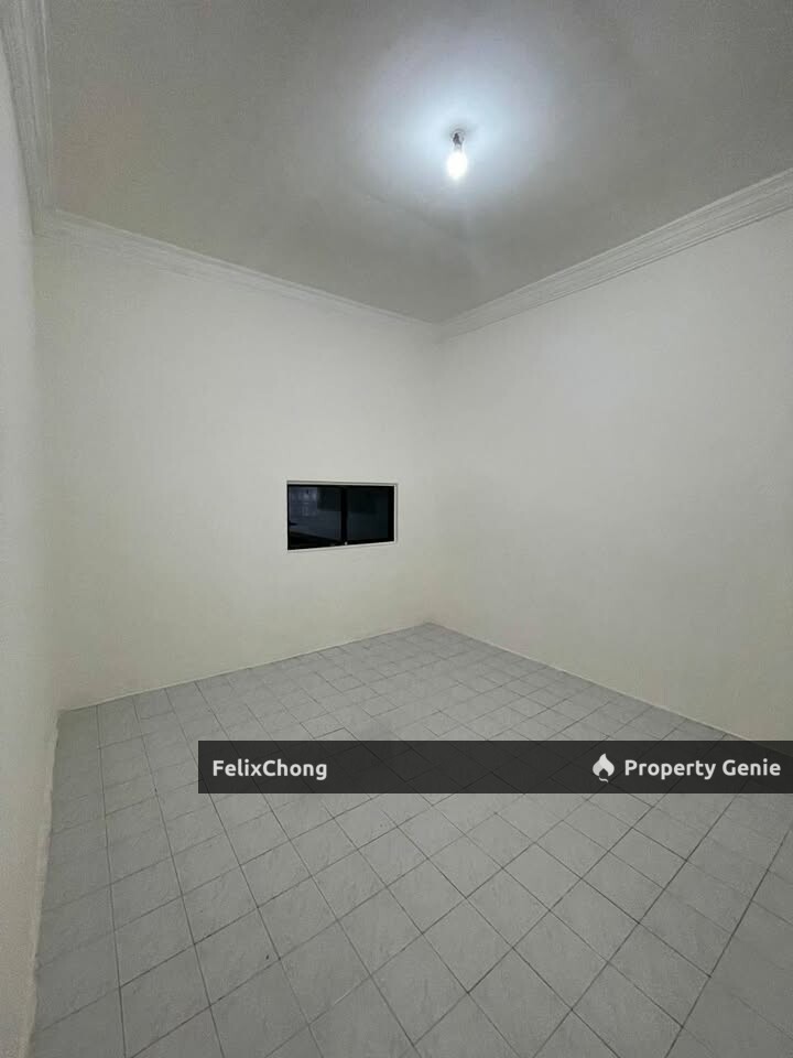 Taman Skudai Baru 1 Sty Terrace,Jalan Hang Lekiu,Skudai,Renovated