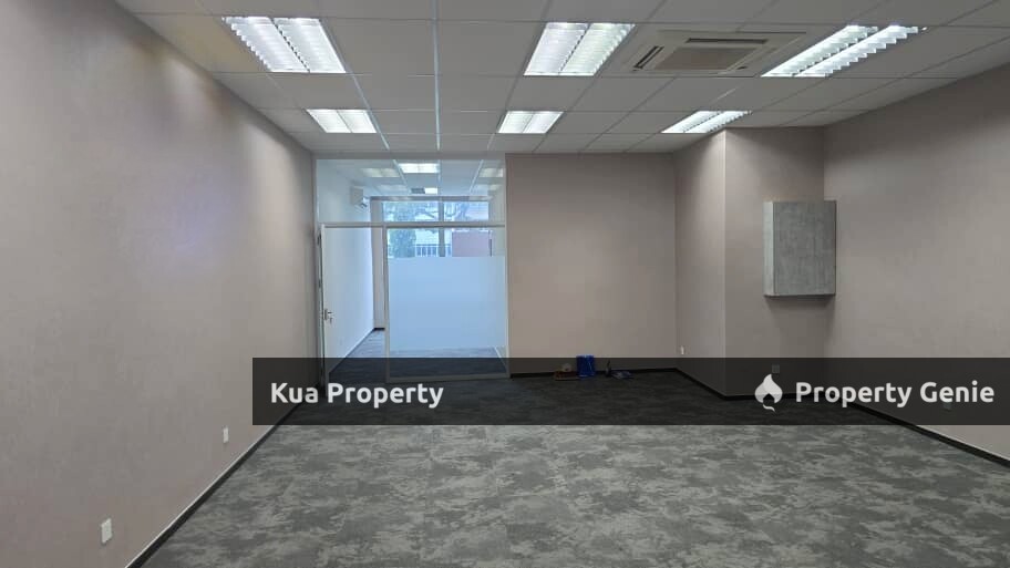 First Floor Office/Shoplot For Rent! Located at Pending, Facing Main Road