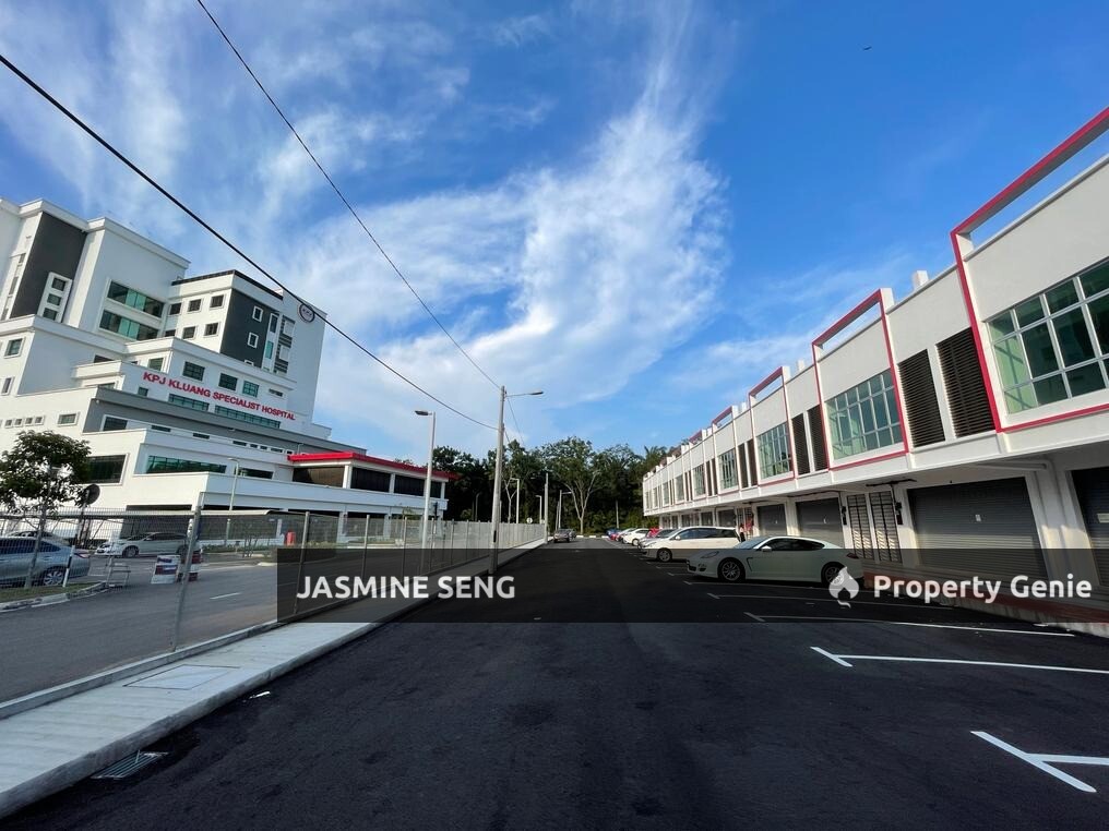 Taman Saujana Kluang Shoplot