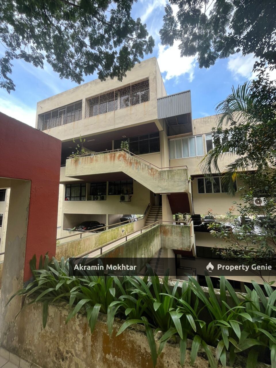 FREEHOLD, PARTIALLY FURNISHED & 2 PARKING | UKAY CLUBS VILLAS DUPLEX CONDO