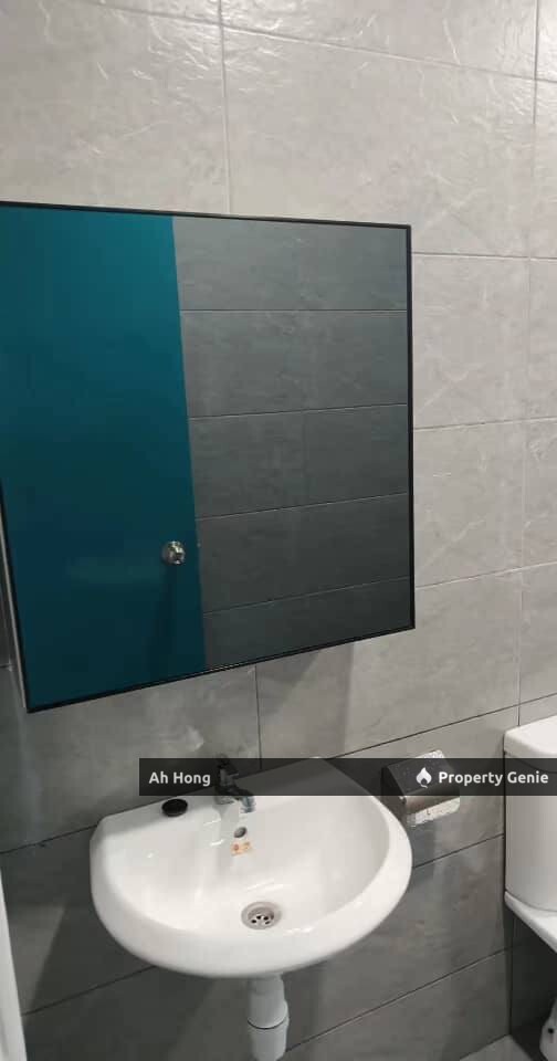 Skudai / Ksl Bukit Gemilang / 3bedroom / Partially Furnished