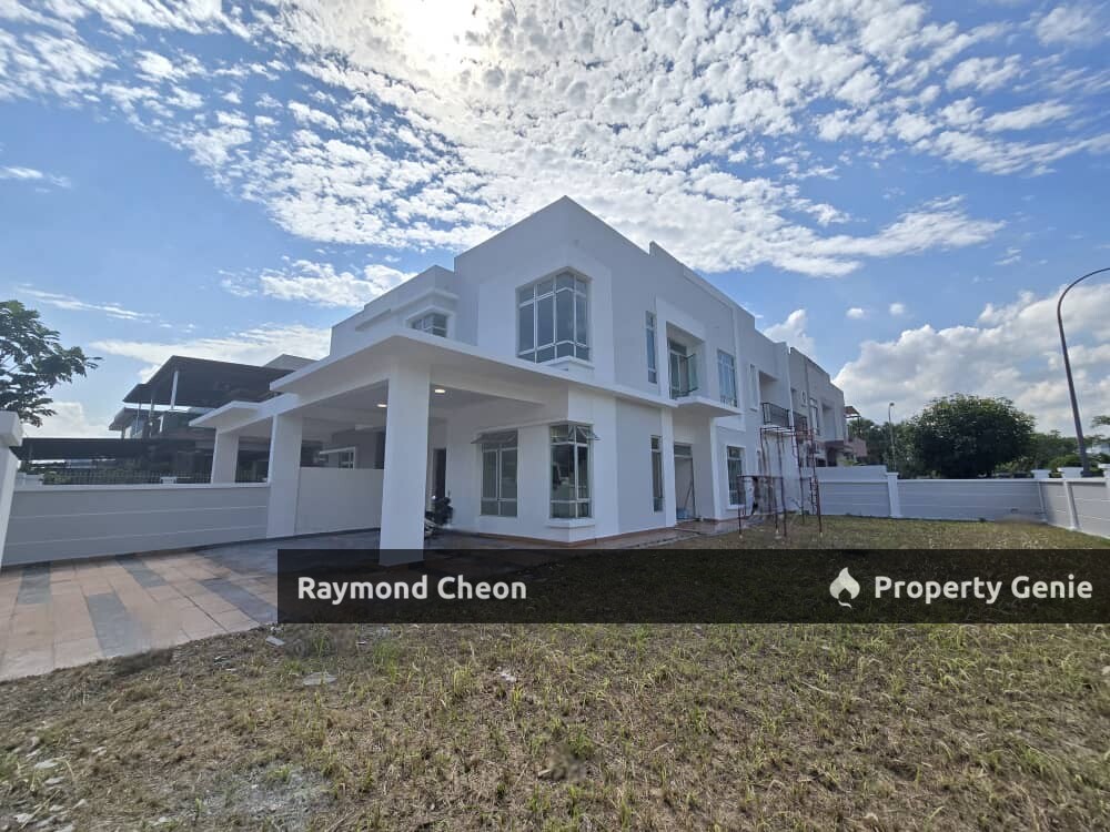 Kempas Height Corner Unit For Sale