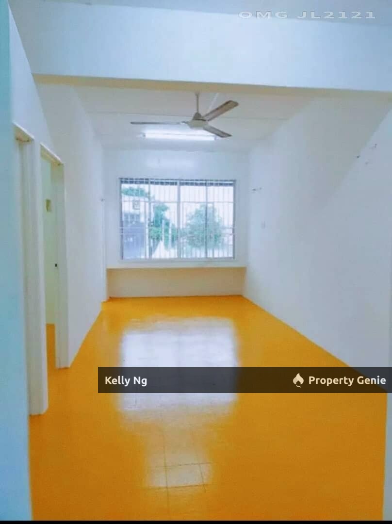 1st floor shop Apartment At Taman Teluk Pulai Klang For Rent