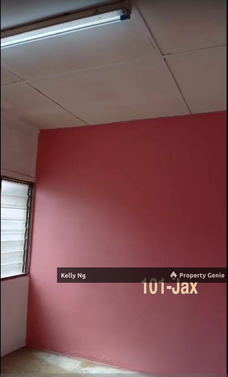 2 Sty Low Cost House At Tmn Mujur Sentosa Klang For Sale