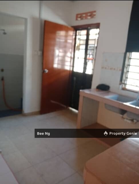 Jalan Cemara / Bandar Putra Kulai / 2 Storey Terrace Medium Cost / Cheapest / Full Loan / Cash Back