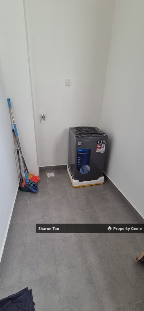 New Amber Heights Condo 3B2B Fully Furnished Seri Alam , Pasir Gudang