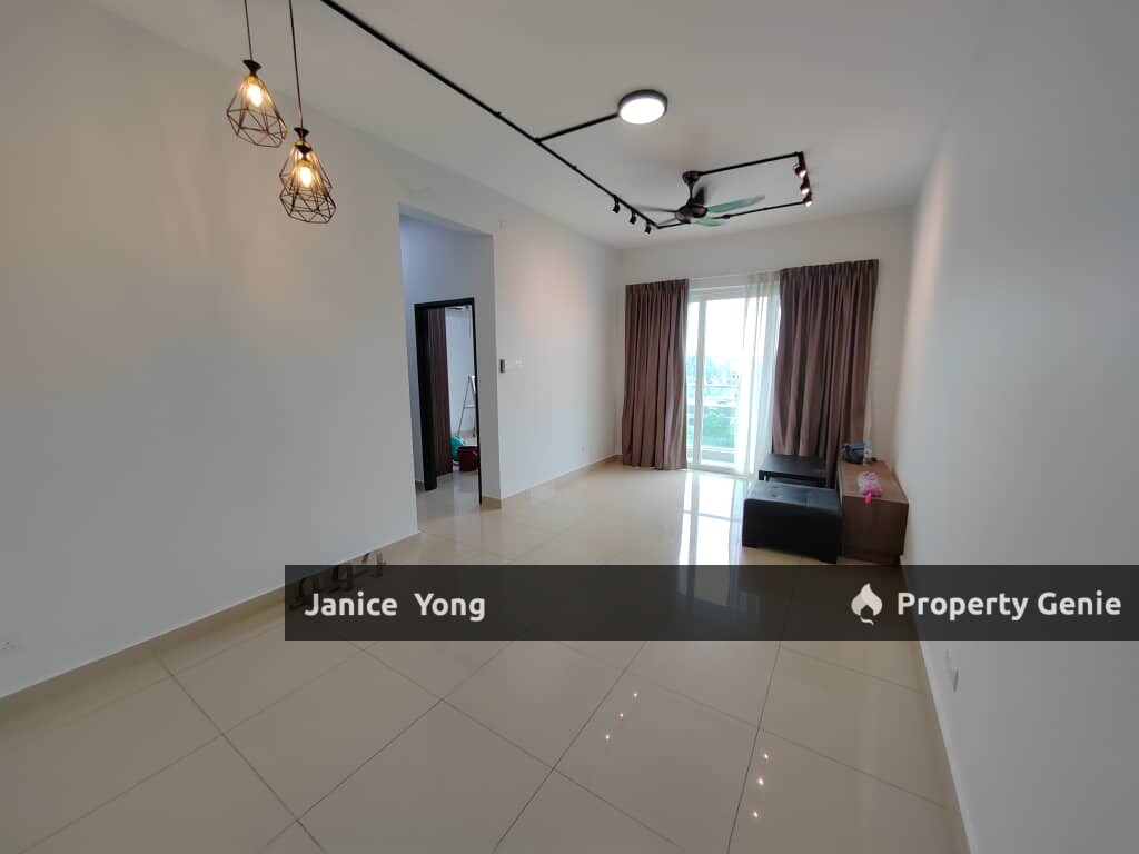 Seasons Luxury Apartment @ Amara Larkin Johor Bahru