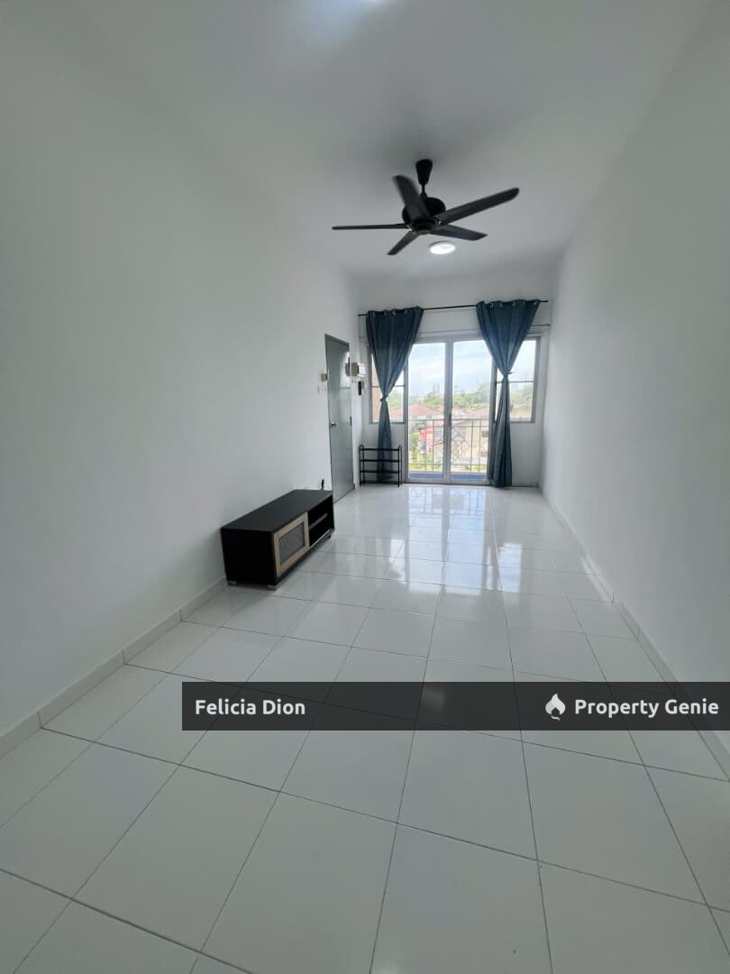 KLEBANG@GOLDEN SHOWER 3ROOM UNIT FOR SALE 🏕️ BELOW VALUE