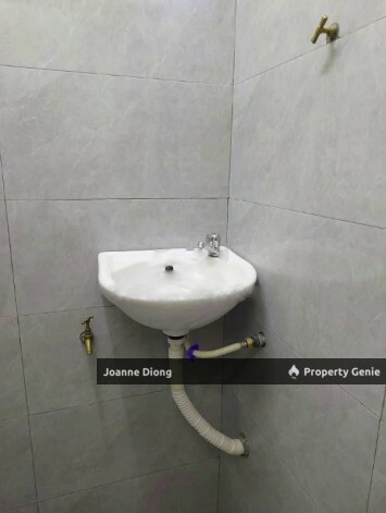 Sek 8 PJ Single Storey House