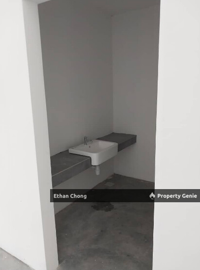 Shoplot Denai Alam Unit For Rent