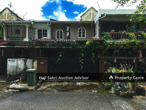 satu (1) unit rumah teres dua (2) tingkat-tengah yang beralamat pos di No. 14, Jalan 29/62B, Bandar Sri Menjalara, 52200, Kuala Lumpur, Wilayah Persekutuan Kuala Lumpur.