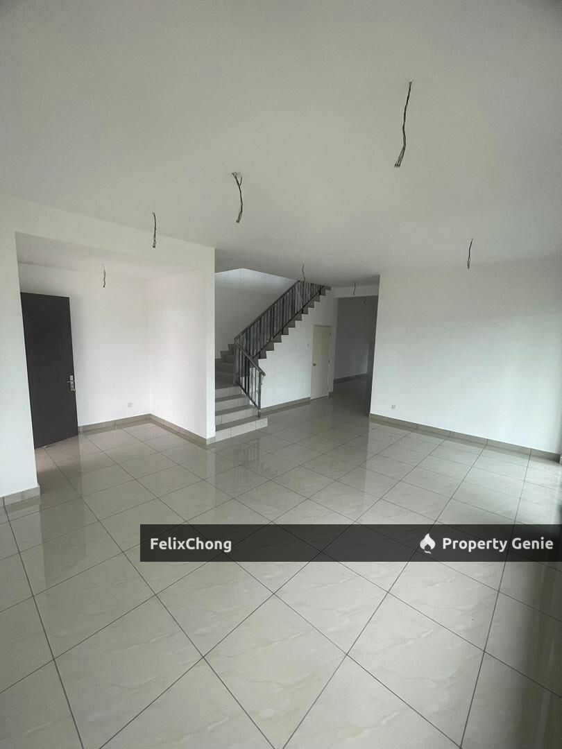 Taman Austin Duta 2 Sty Cluster Corner Lot,Johor Bahru,Unblock Lake View