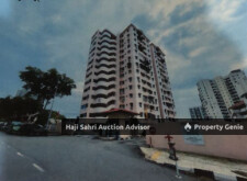 SEBUAH RUMAH PANGSA TIGA BILIK TIDUR UNIT SUDUT PERTENGAHAN yang beralamat pos di NO 1-12-10, LORONG GANGSA , GREENLANE HEIGHTS- BLOK E1, 11600, JELUTONG, Pulau Pinang.