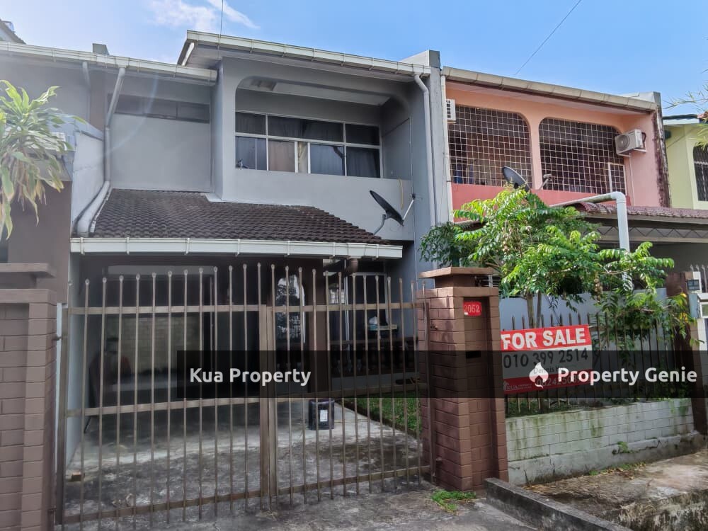 Double Storey Terrace Intermediate House For Sale 📍Located at 3rd Mile, Lorong Pasir