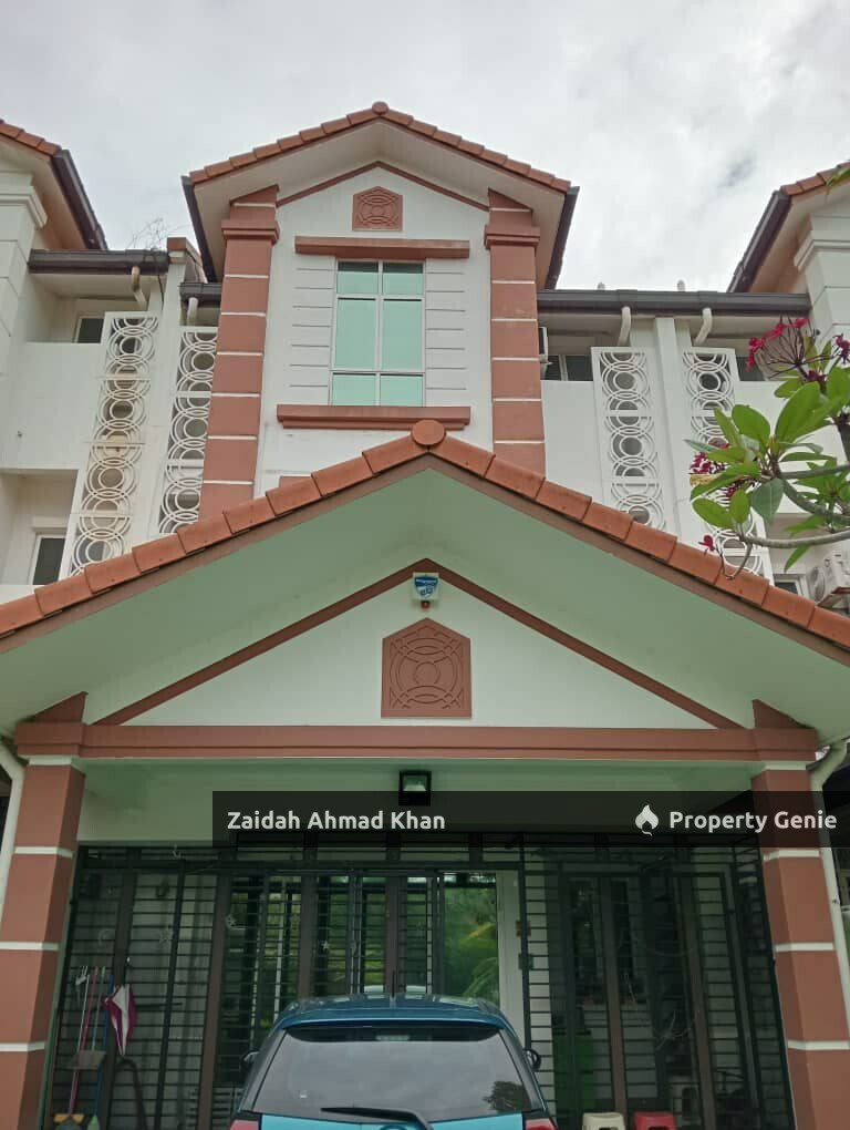 3 Storey Superlink Anjung Sari Setia Alam Rumah Untuk Dijual For Sale Paling murah