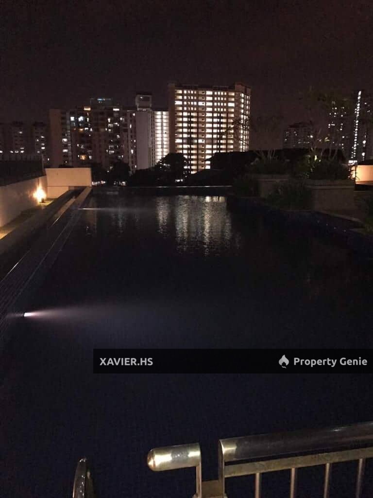 Season Luxury Apartment