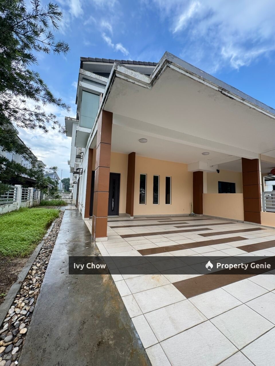 Taman Seri Austin Cluster For Sale