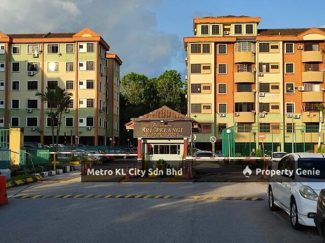 Pelangi Seri Alam Apartment