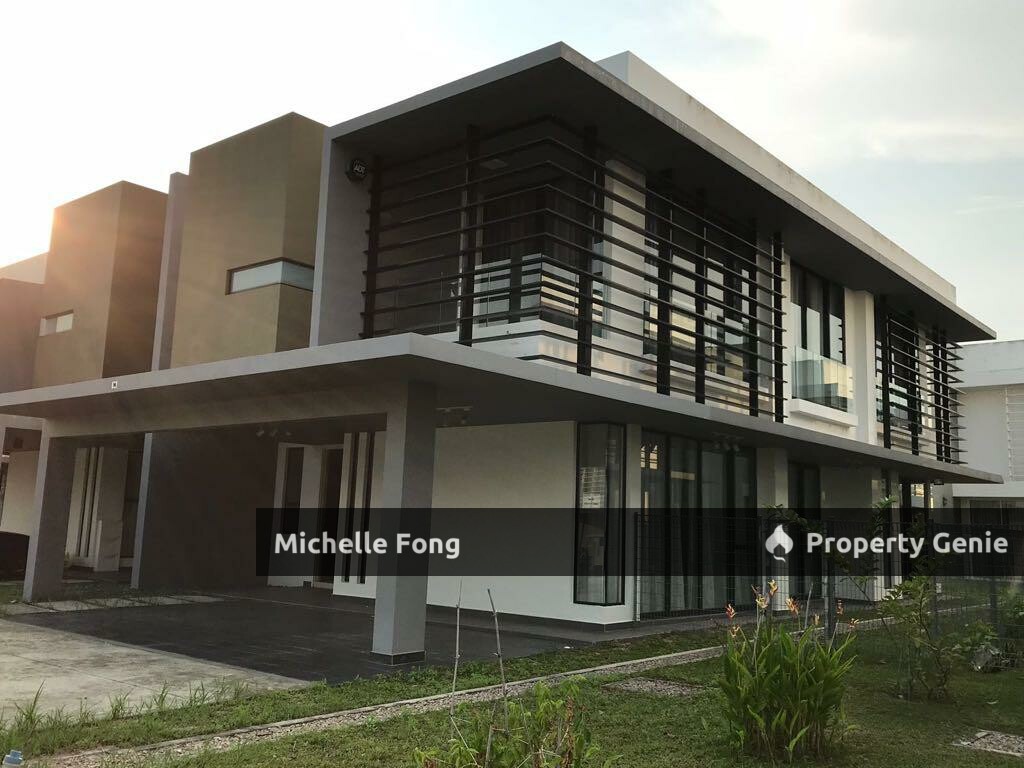 Inspiration Park @ East Ledang / Double Storey Semi Detached / Gated Guarded