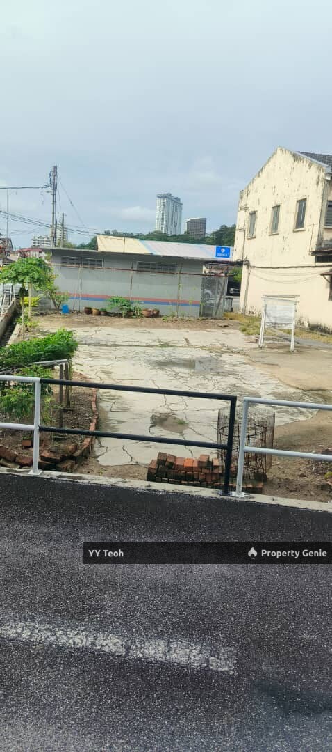 Land @ Semabok Melaka