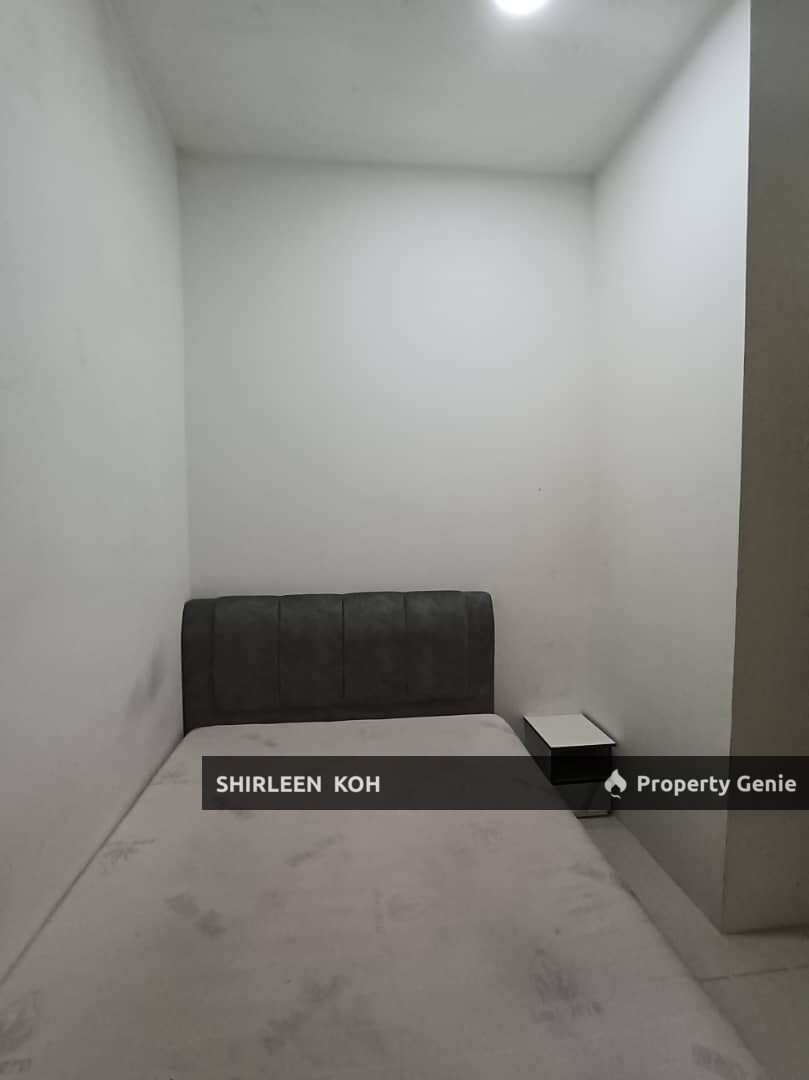Female room for rent at Paragon Suites @ CIQ JB Town
