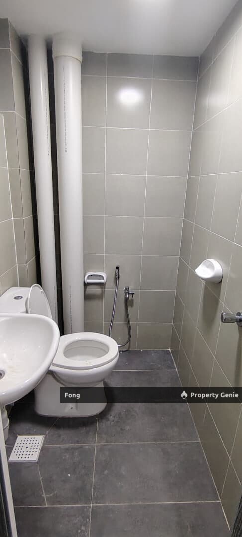 Casa Jasmine 4 rooms Brand New Setia Alam 2 parking Swimming pool