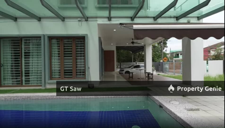 2 Storey Corner Lot Bungalow For Sale