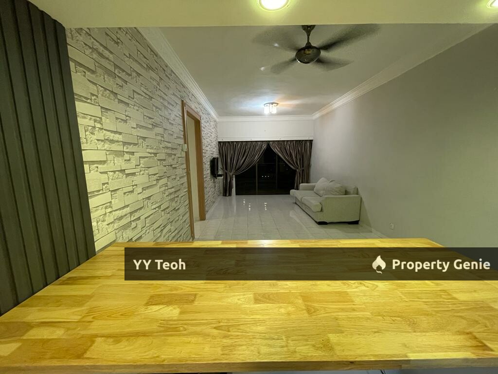 Selat Horizon Condominium 3R Unit