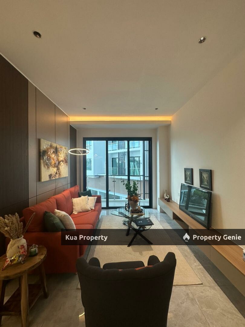 Royal Stampin Lot 16 Residency For Sale at Stampin Tengah