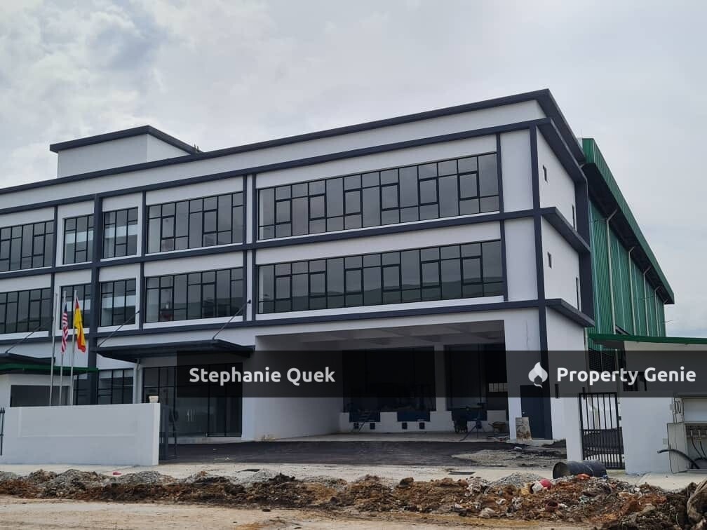 Port Klang 2.5 Storey Partial Furnished Office For Rent