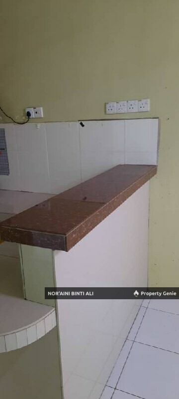 TERES SETINGKAT UNTUK DIJUAL Taman Tunas Mahkota, Sri Mahkota Permai, Batu 11 Kuantan Pahang.