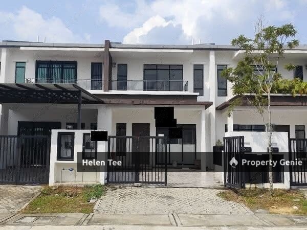 2 STOREY TERRACE HOUSE TAMAN MYRA ALAM BANDAR PUNCAK ALAM SELANGOR