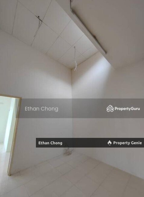 SAUJANA UTAMA 3 TERRACE PARTIAL FURNISHED HOUSE FOR RENT