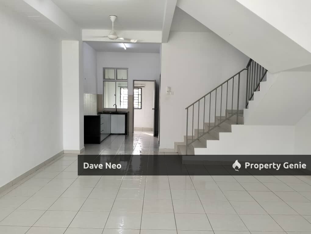 Taman Pulai Mutiara • 4Beds 3Baths • Partial Furnished • Gated & Guarded