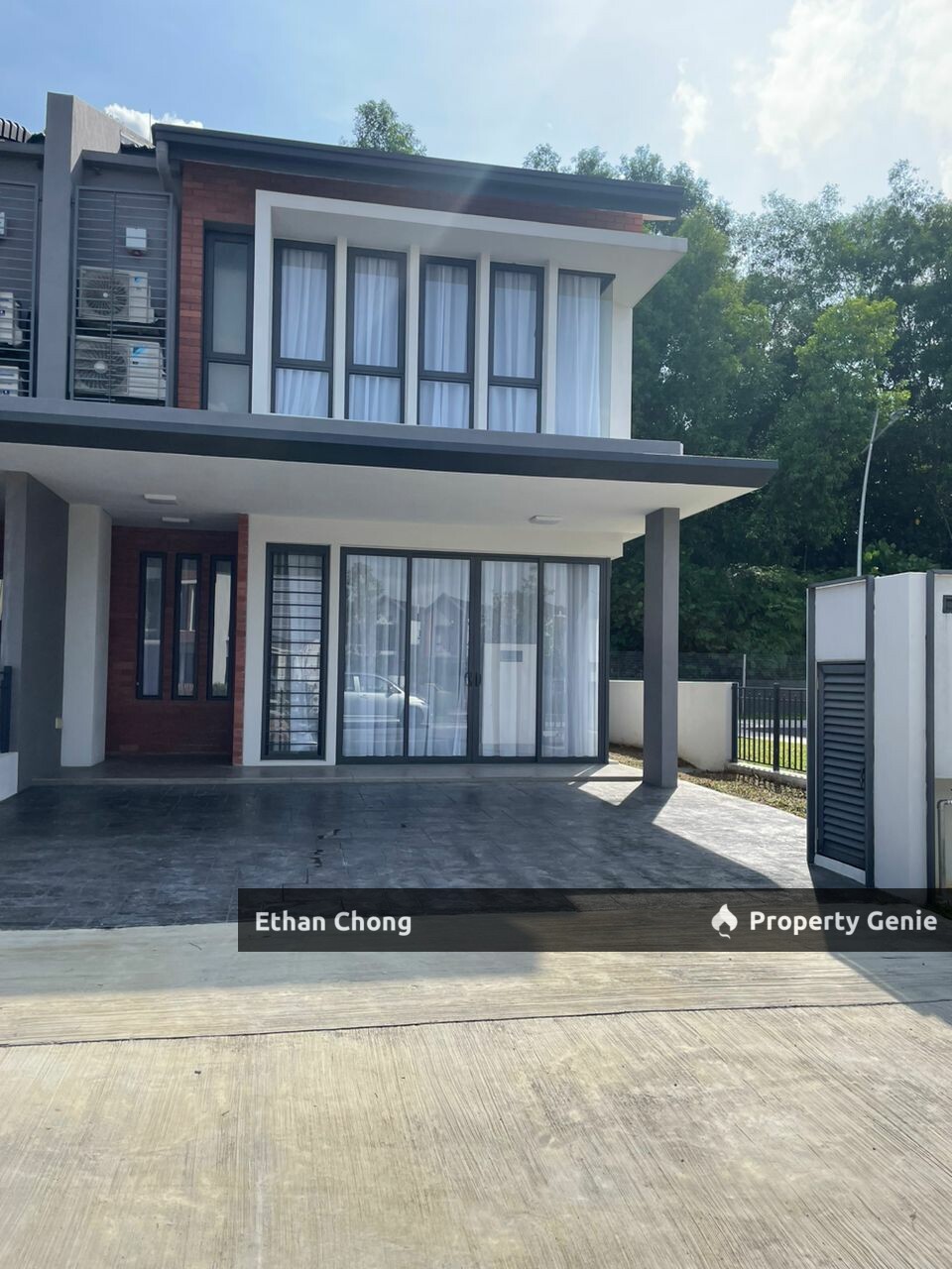 ELMINA GARDEN DOUBLE STOREY END LOT FOR SALE