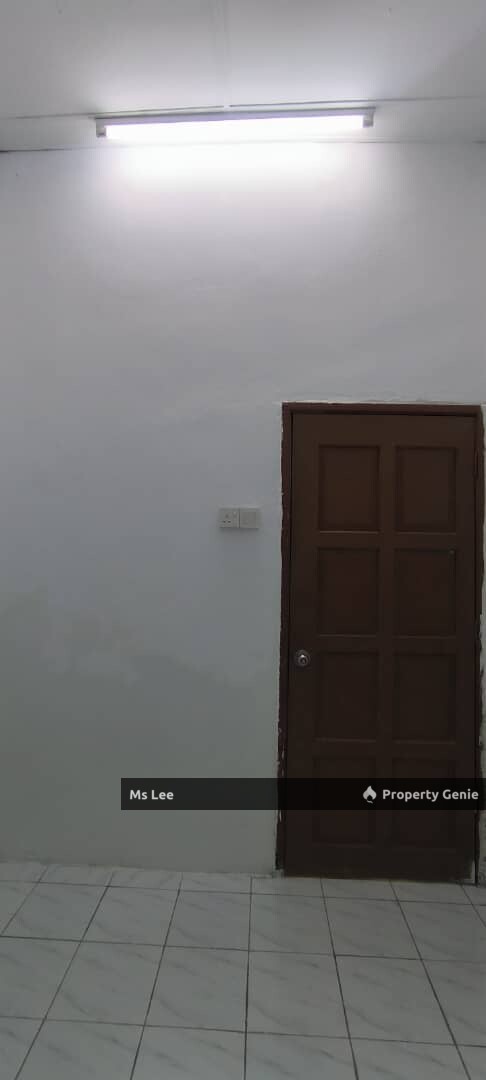 3rd floor Shop Apartment RM 350 (Pasar Malam)-Taman Sentosa @ Klang-Ready Now