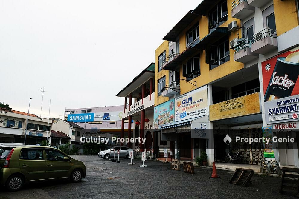 4 Storey ShopHouse At Kampung Hulu Walking Distance to Jonker Street
