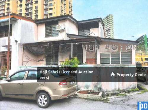 LOKASI DAN PERIHAL HARTANAH : Hartanah tersebut adalah TERLETAK KIRA-KIRA 3.2 KM KE SELATAN-BARAT KOMTAR. yang beralamat pos di NO 6-R, SOLOK SUNGAI PINANG, 11600, PULAU PINANG, Pulau Pinang.