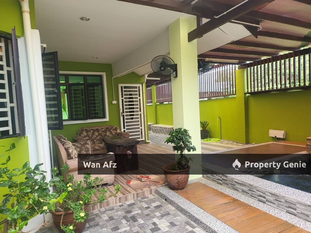 Banglo Setingkat Di Kampung Labohan Kertih Berserta 2 Lot Tanah Kosong