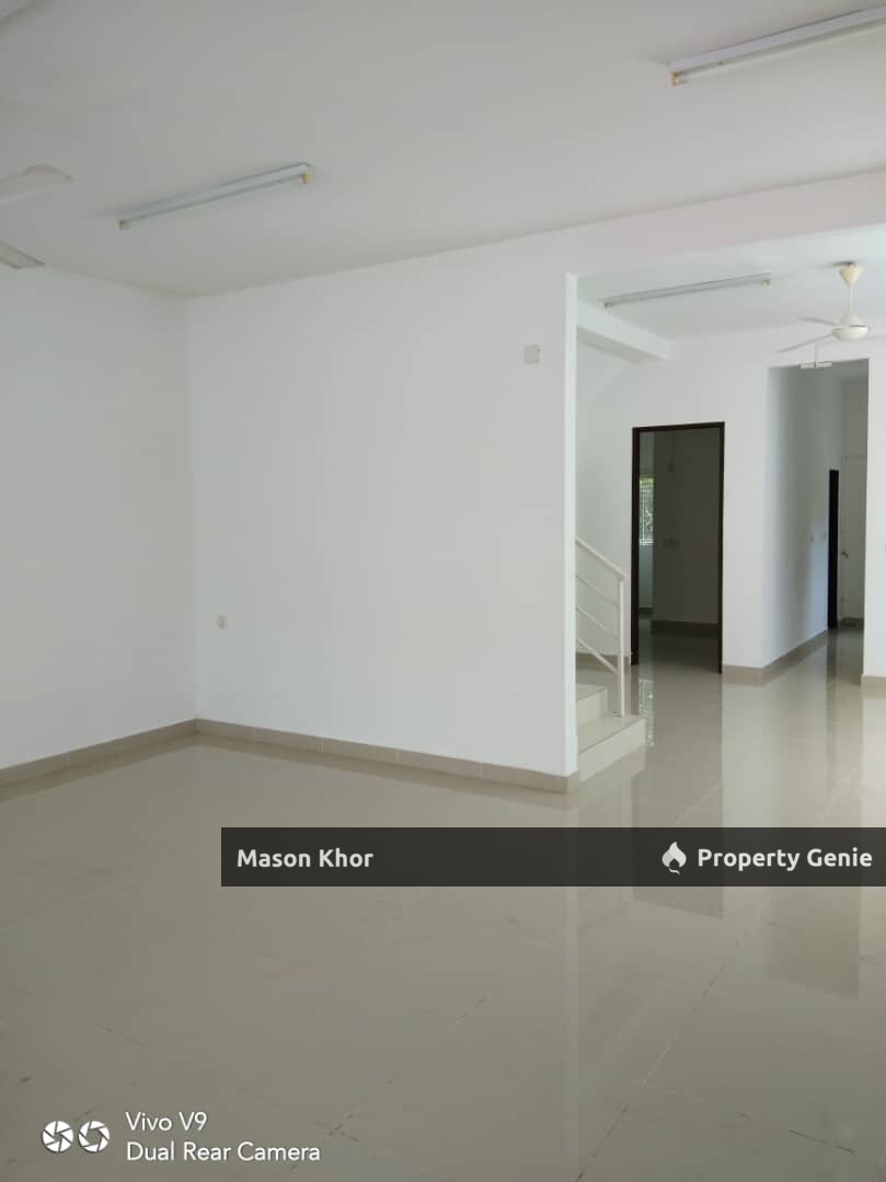 2 STOREY TERRANCE SIARA 81 BASIC FURNISHED 1400sf SUNGAI ARA