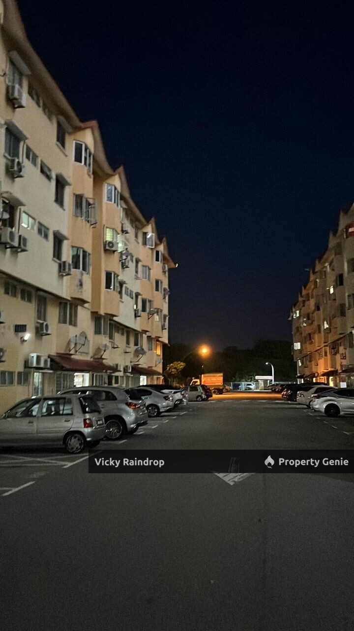 [FOR SALE] GROUND FLOOR BANDAR HILIR KOTA APARTMENT