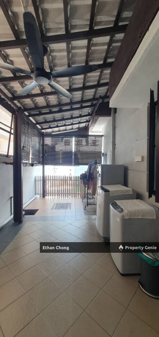 USJ 17 Restree 2 1/2 Storey Semi D House For Rent