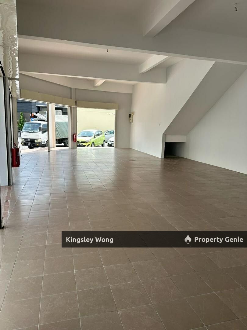 Ipoh Garden South Corner Lot Shoplot Ground Floor Matured commercial business centre High traffic exposure For Rent