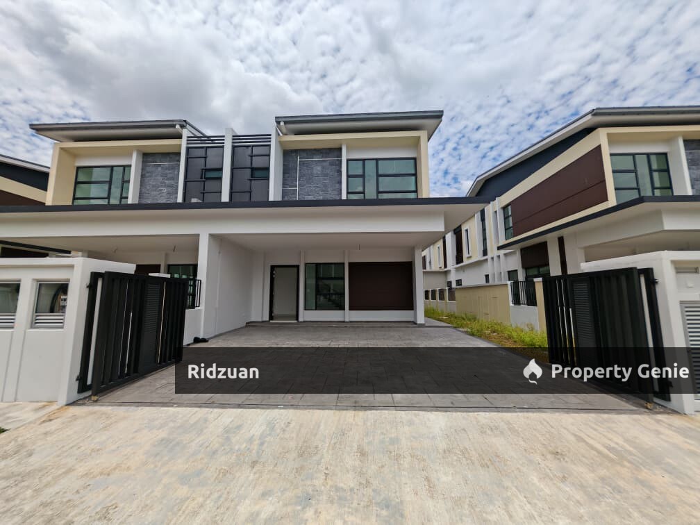 Double Storey Cluster @ Honeydale Residence Taman Impian Emas